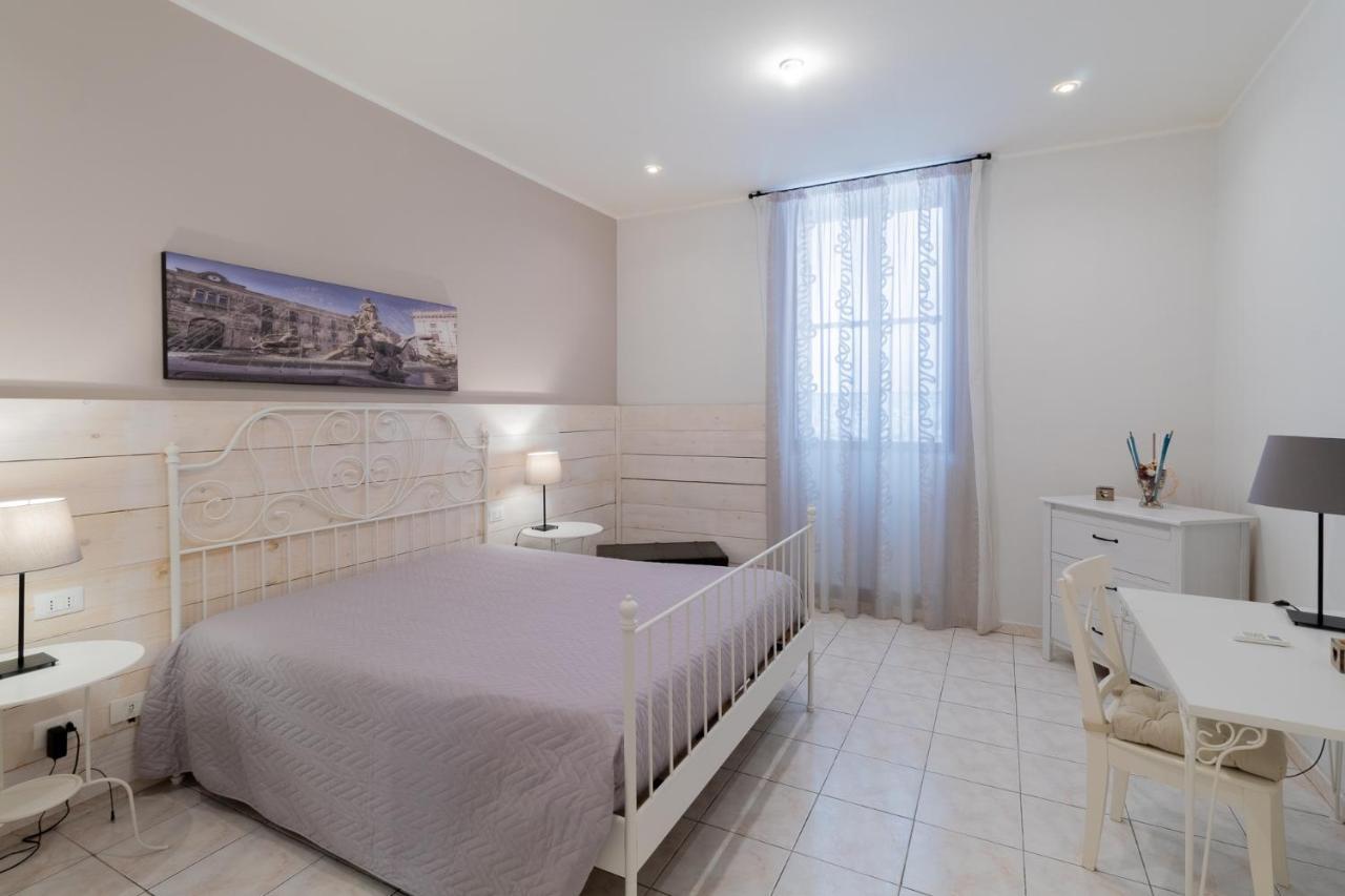 Syracuseapartments Il Piave Di Siracusa Appartamento Per 6 Persone Vicino Ad Ortigia A 200M Dal Mare Exterior foto